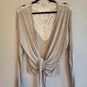 Chic Gray Lace Detail Women's Top